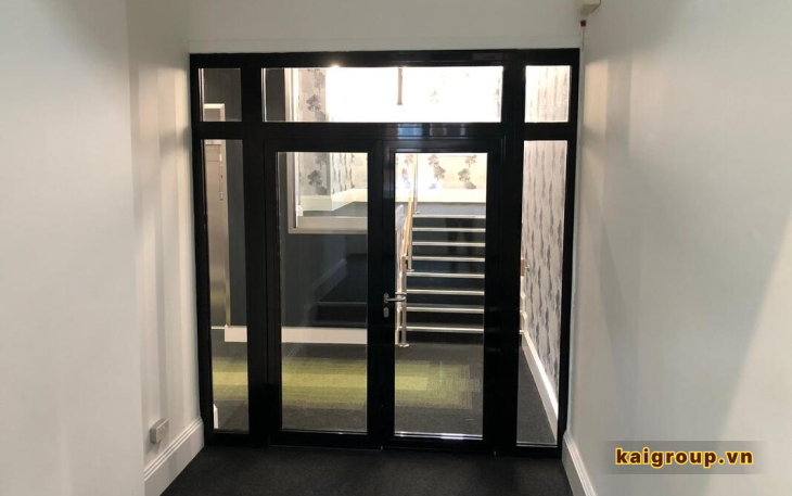 Cửa kính chống cháy EI30 - Vẻ đẹp hiện đại đi cùng khả năng bảo vệ vượt trội